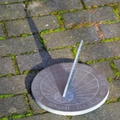 ESSCHERT DESIGN Zonnewijzer Leisteen Ø 24 Cm -Esschert Design zonnewijzer leisteen 24 cm 1548759808 1 600